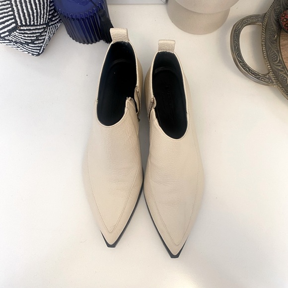 everlane boss bootie in white - Picture 4 of 7